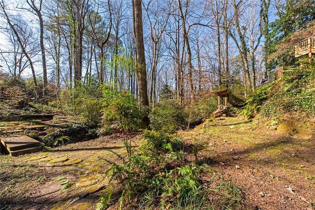 3850 Cedar Cliff SE Court, Smyrna, GA 30080