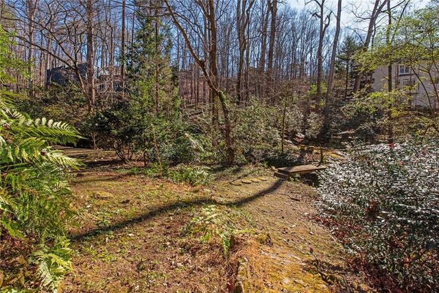 3850 Cedar Cliff SE Court, Smyrna, GA 30080