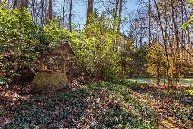 3850 Cedar Cliff SE Court, Smyrna, GA 30080