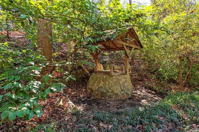 3850 Cedar Cliff SE Court, Smyrna, GA 30080