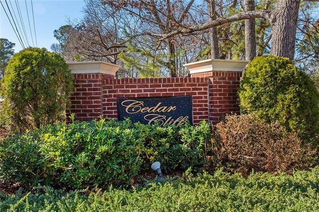 3850 Cedar Cliff SE Court, Smyrna, GA 30080