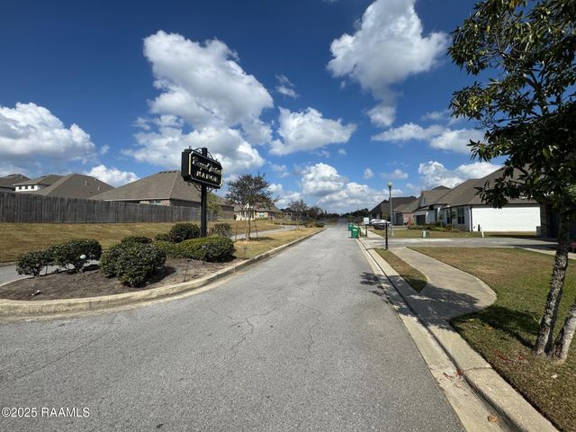 115 Snapping Lane, Broussard, LA 70518