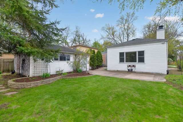 1945 Bosworth Lane, Northfield, IL 60093