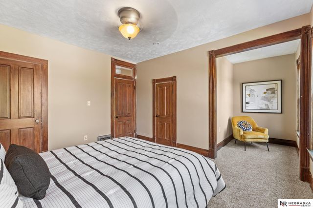 1112 N 31st Avenue, Omaha, NE 68131