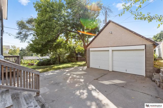 1112 N 31st Avenue, Omaha, NE 68131