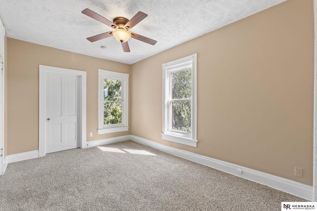 1112 N 31st Avenue, Omaha, NE 68131