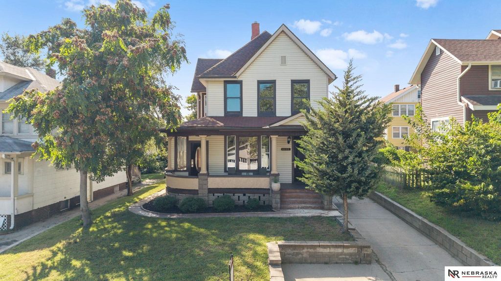 1112 N 31st Avenue, Omaha, NE 68131