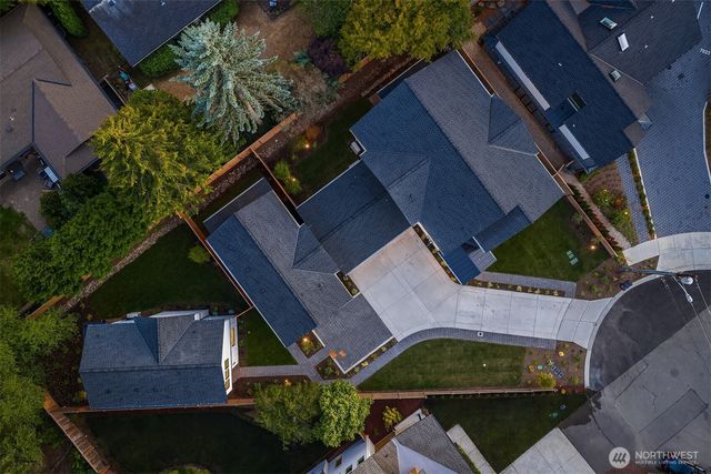 7020 127th Avenue NE, Kirkland, WA 98033