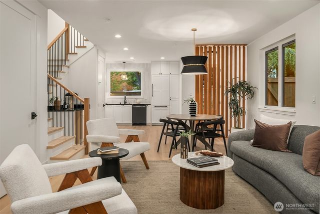 7020 127th Avenue NE, Kirkland, WA 98033