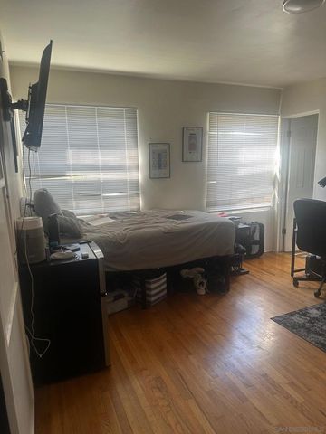 3245 Lowell, San Diego, CA 92106