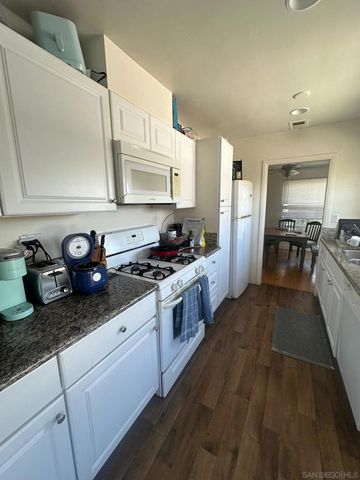 3245 Lowell, San Diego, CA 92106