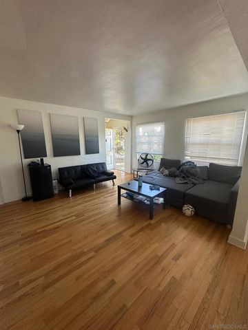 3245 Lowell, San Diego, CA 92106