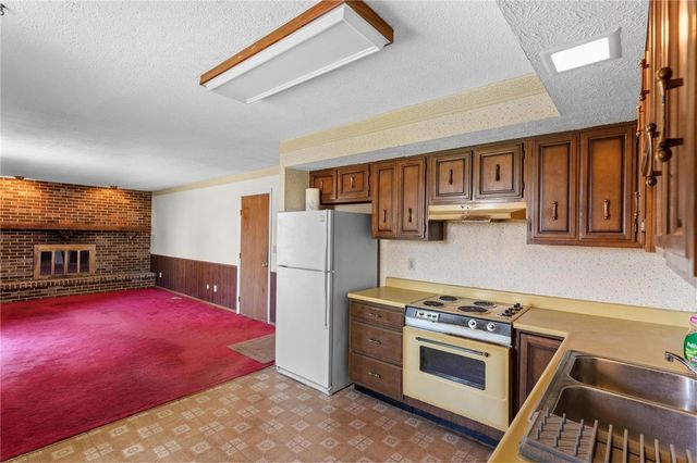 227 Cambridge Drive, Fairborn, OH 45324