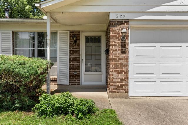 227 Cambridge Drive, Fairborn, OH 45324