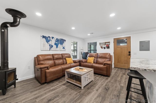 6194 E 105th Street N, Wagoner, OK 74467