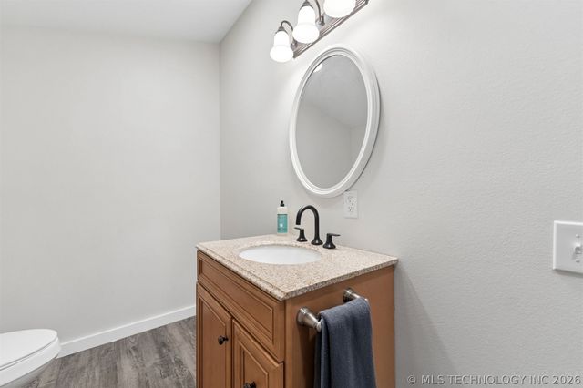 6194 E 105th Street N, Wagoner, OK 74467