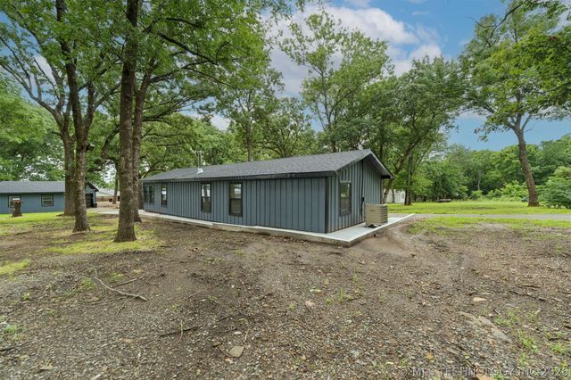 6194 E 105th Street N, Wagoner, OK 74467
