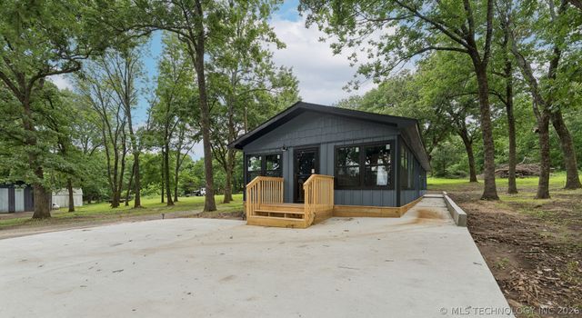 6194 E 105th Street N, Wagoner, OK 74467