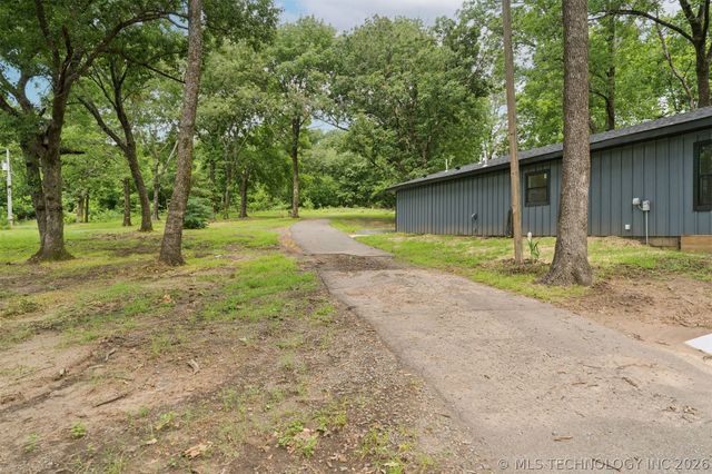 6194 E 105th Street N, Wagoner, OK 74467