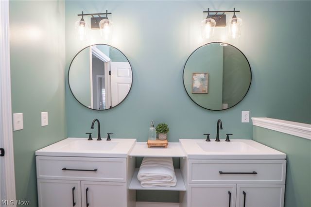 6980 Knight Avenue NW, Canton, OH 44708