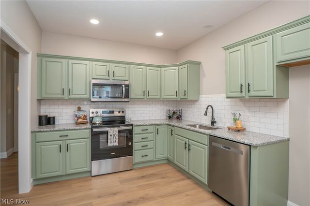 6980 Knight Avenue NW, Canton, OH 44708