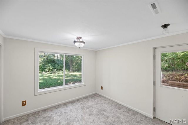 2 Country Hill Lane, Belleville, IL 62221