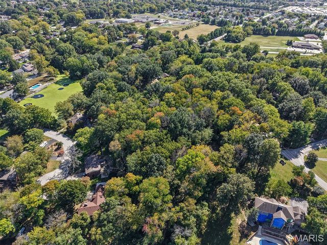 2 Country Hill Lane, Belleville, IL 62221