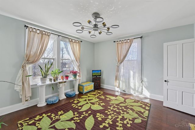 3028 Montclair Avenue, Cincinnati, OH 45211