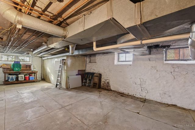 3028 Montclair Avenue, Cincinnati, OH 45211