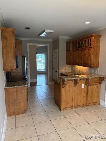 2765 Edinburgh Drive, Montgomery, AL 36116