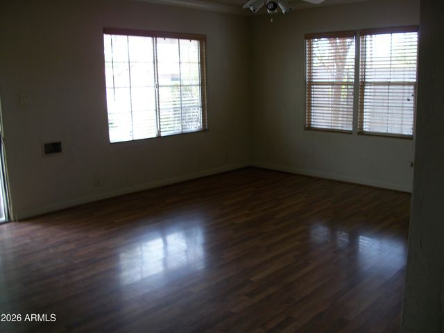 550 W CAMBRIDGE Avenue, Phoenix, AZ 85003