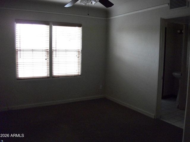 550 W CAMBRIDGE Avenue, Phoenix, AZ 85003