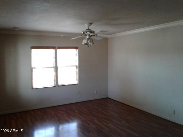 550 W CAMBRIDGE Avenue, Phoenix, AZ 85003