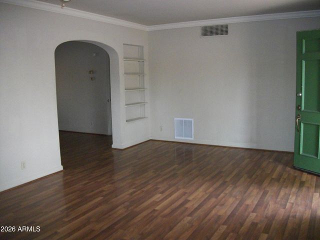 550 W CAMBRIDGE Avenue, Phoenix, AZ 85003