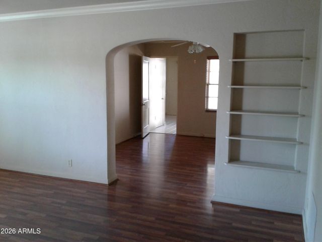 550 W CAMBRIDGE Avenue, Phoenix, AZ 85003