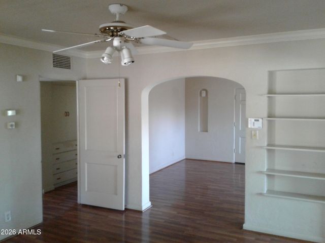 550 W CAMBRIDGE Avenue, Phoenix, AZ 85003