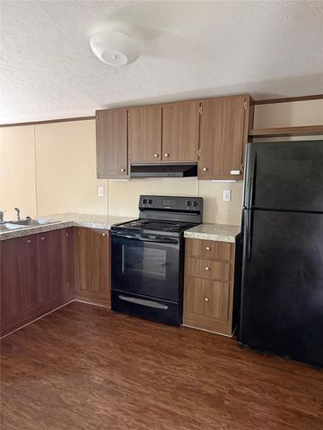 390 Hidden Oaks Drive, Point Blank, TX 77364