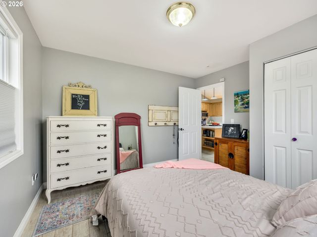 136 B 3RD Ave, Seaside, OR 97138