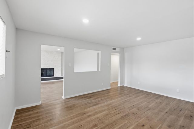 633 Espanola Street SE, Albuquerque, NM 87108