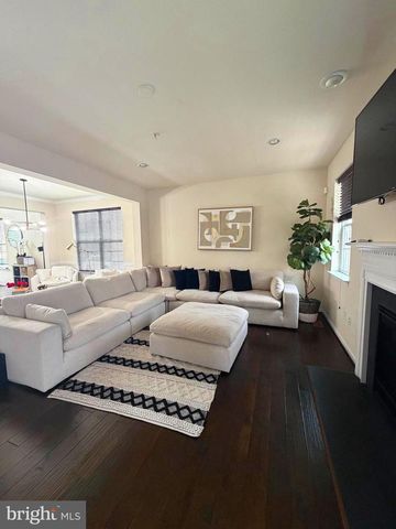 7807 STONEBRIAR DR, Glen Burnie, MD 21060