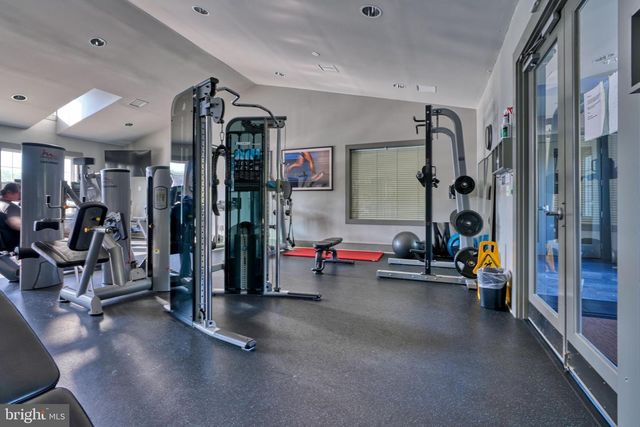 7807 STONEBRIAR DR, Glen Burnie, MD 21060