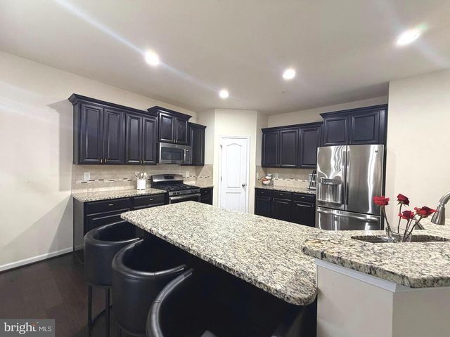 7807 STONEBRIAR DR, Glen Burnie, MD 21060