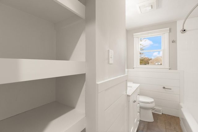 41 James St, Framingham, MA 01701