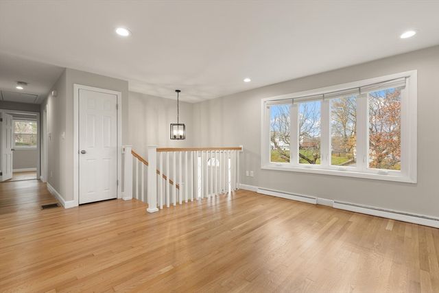 41 James St, Framingham, MA 01701