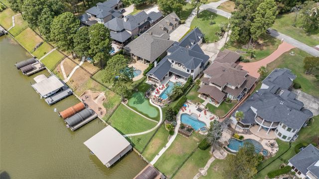 11384 Lake Oak Drive, Montgomery, TX 77356