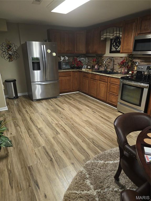 Image 21 of property listing at 113 Whitman Street, Dexter, MO 63841