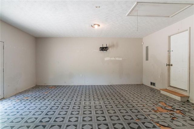101 Valleydale Drive, Stockbridge, GA 30281