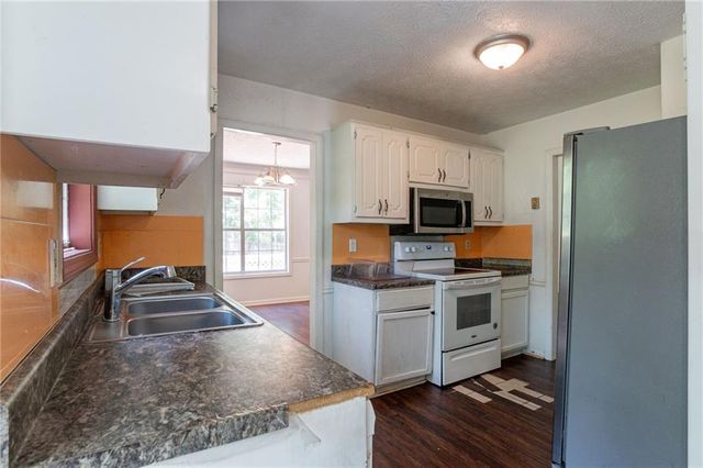 101 Valleydale Drive, Stockbridge, GA 30281