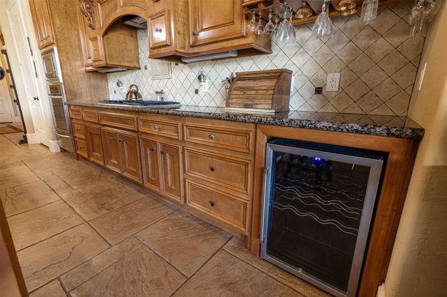 706 Saddle Creek Farms Drive, Crosby, TX 77532