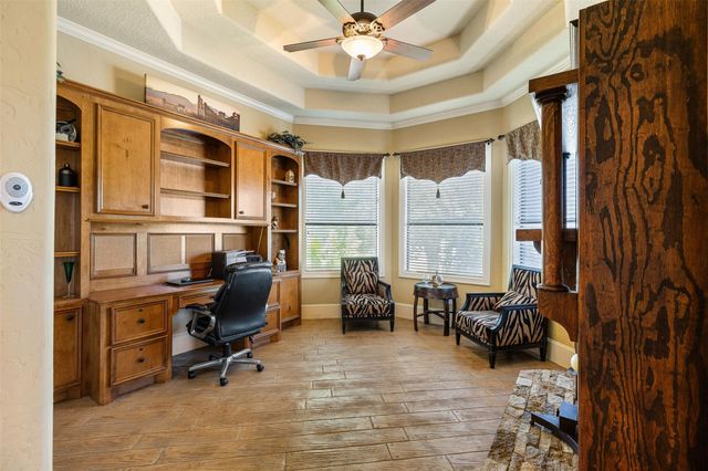 706 Saddle Creek Farms Drive, Crosby, TX 77532